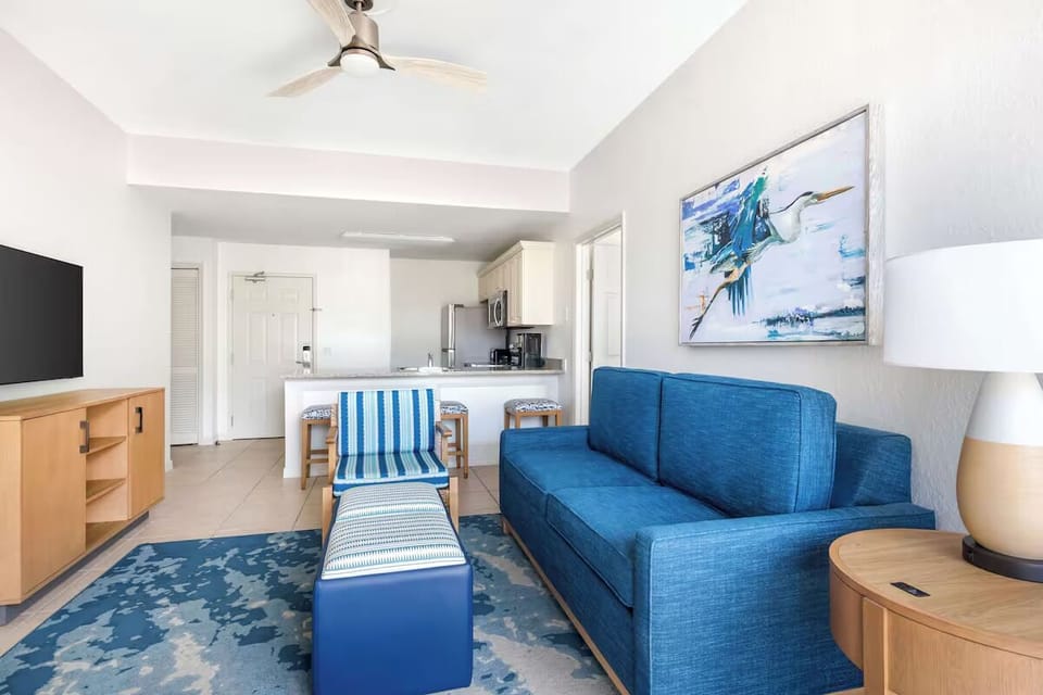 Lounge comfortably with coastal décor and space to stretch out.