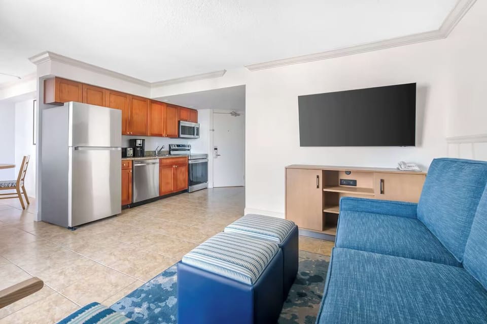 Gather together in an airy suite with open-plan living.