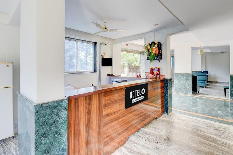Entrance / Reception