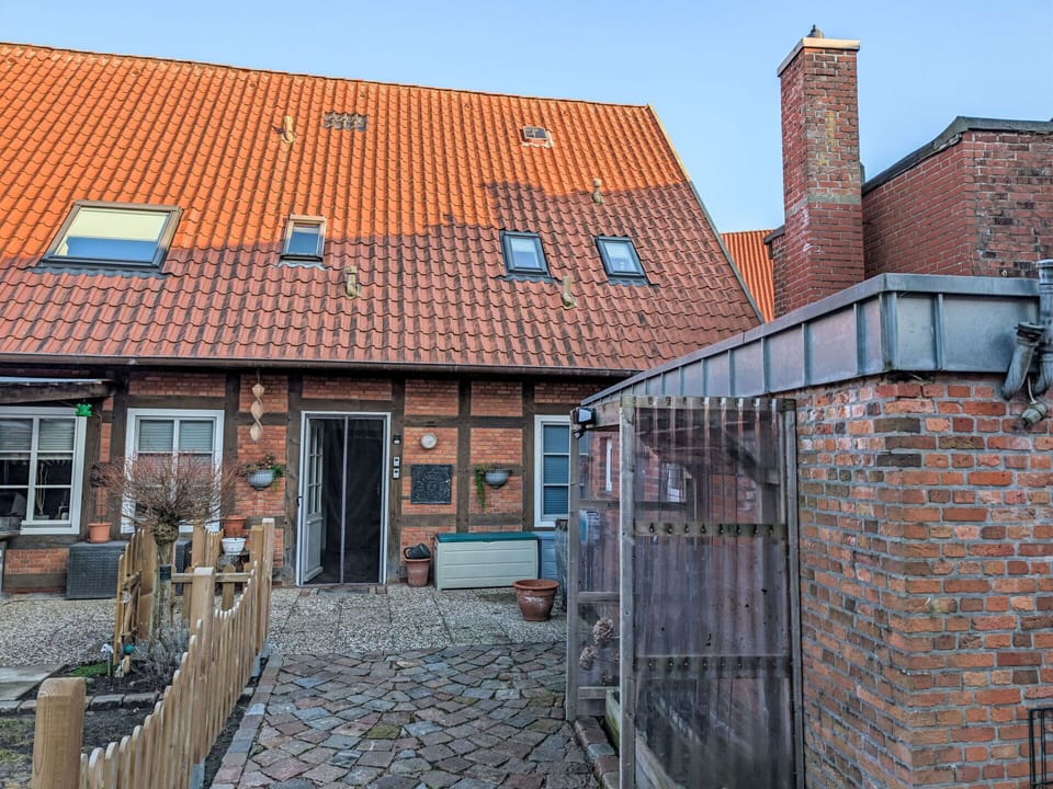 Wall, Brickwork, Brick, Door, House, Home, Roof, Cottage, Flowerpot