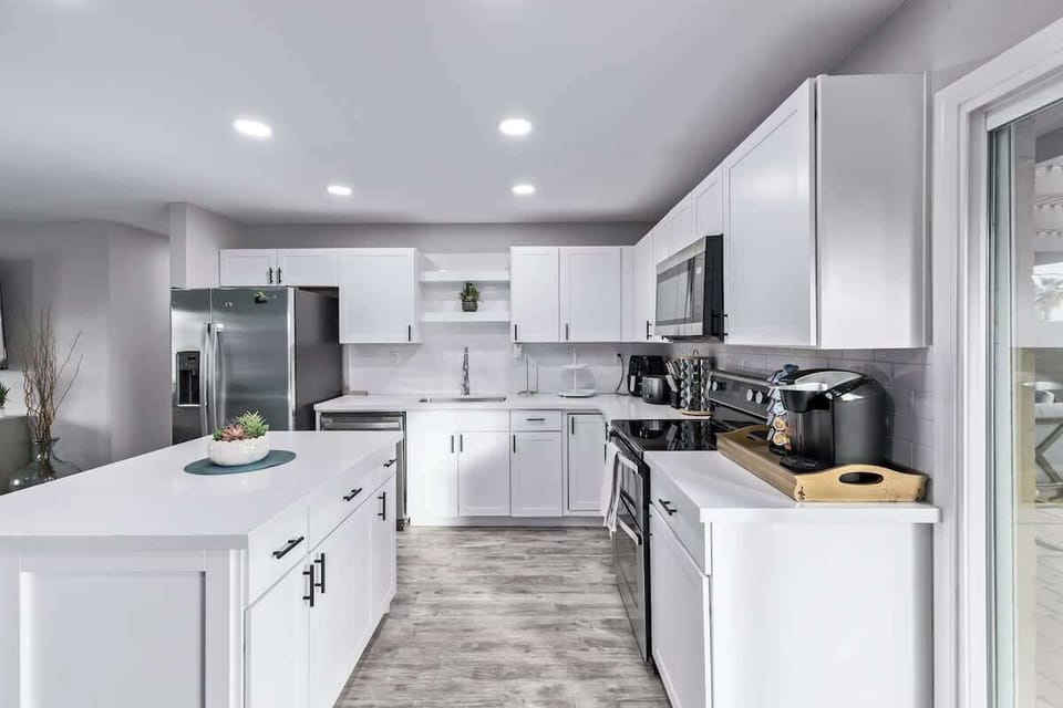Fully equipped kitchen with everything needed for cooking and meal prep.