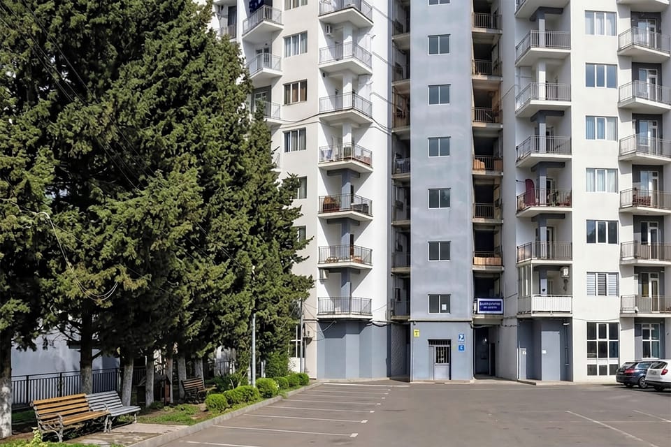 Free parking directly in front of the building. 