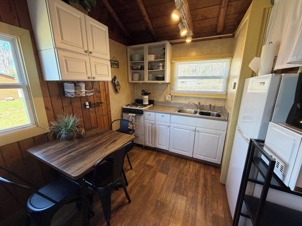 Fully equipped kitchen