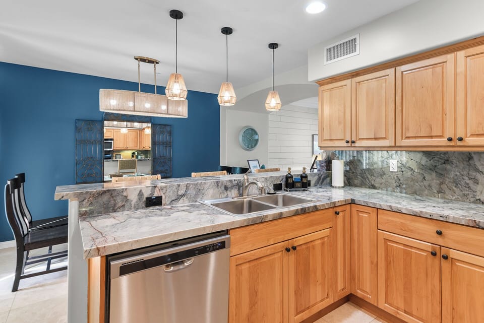A fully equipped kitchen designed with both style and functionality in mind, offering everything you need to prepare meals with ease. Bright, spacious, and thoughtfully laid out for a seamless cooking experience.
