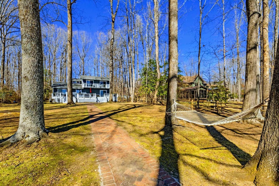 Brick Path - The walkway from the house to the lake passes the hammock, making it easy to pause and relax on the way to the water.