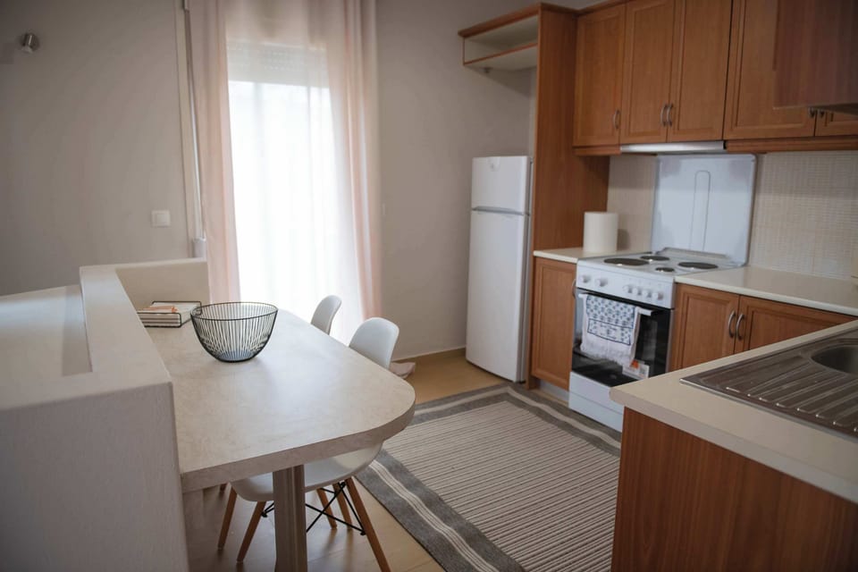 Cozy dining space next to a fully equipped kitchen