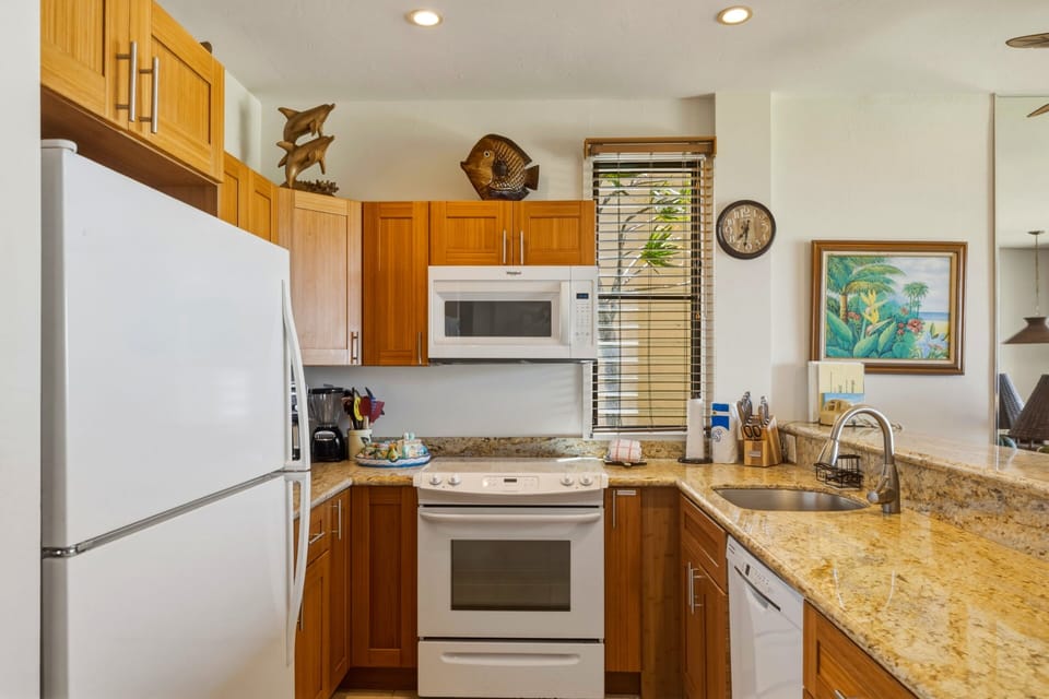 Indoors, Appliance, Microwave, Oven, Kitchen