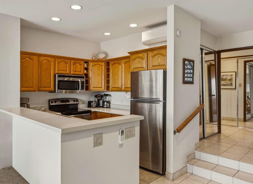 Indoors, Kitchen, Appliance, Refrigerator, Microwave