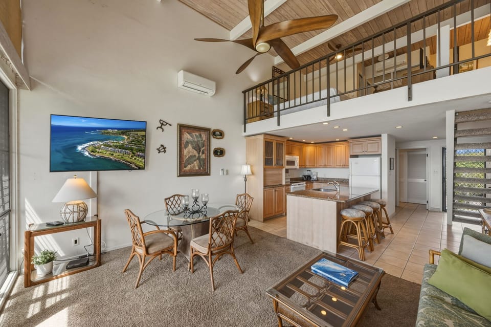 Indoors, Furniture, Table, Dining Room, Dining Table