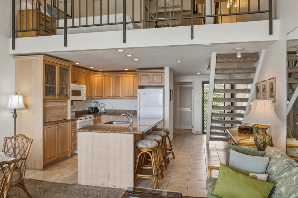 Indoors, Furniture, Living Room, Microwave, Home Decor