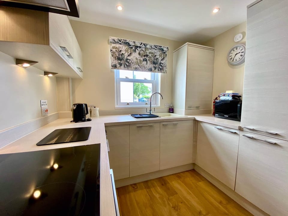 8 Howrahs Court Kitchen 