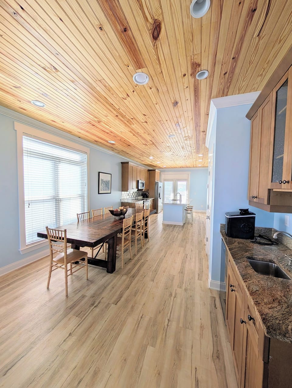 Dining room table/built-in bar. 