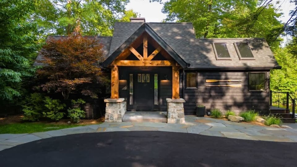 Porch, Front of House