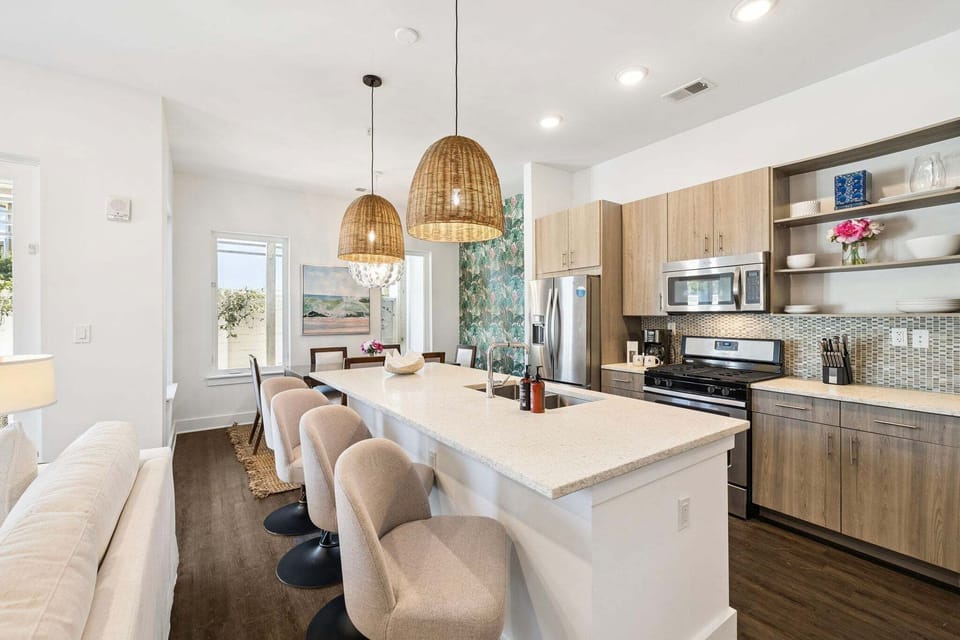 Fully stocked Kitchen