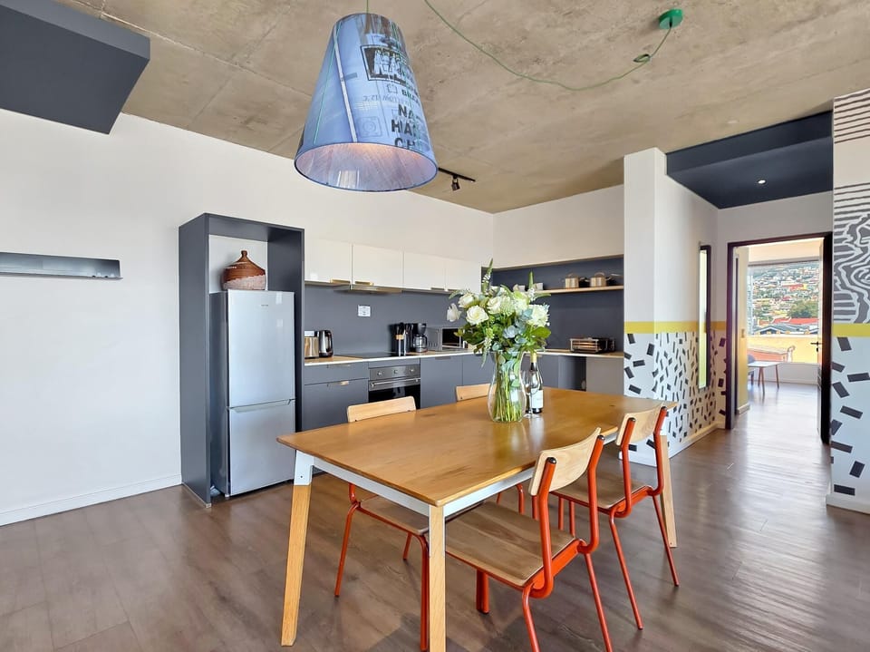 WEX1 2BR Ensuite Apartment with Pool, Gym &Parking (36295)