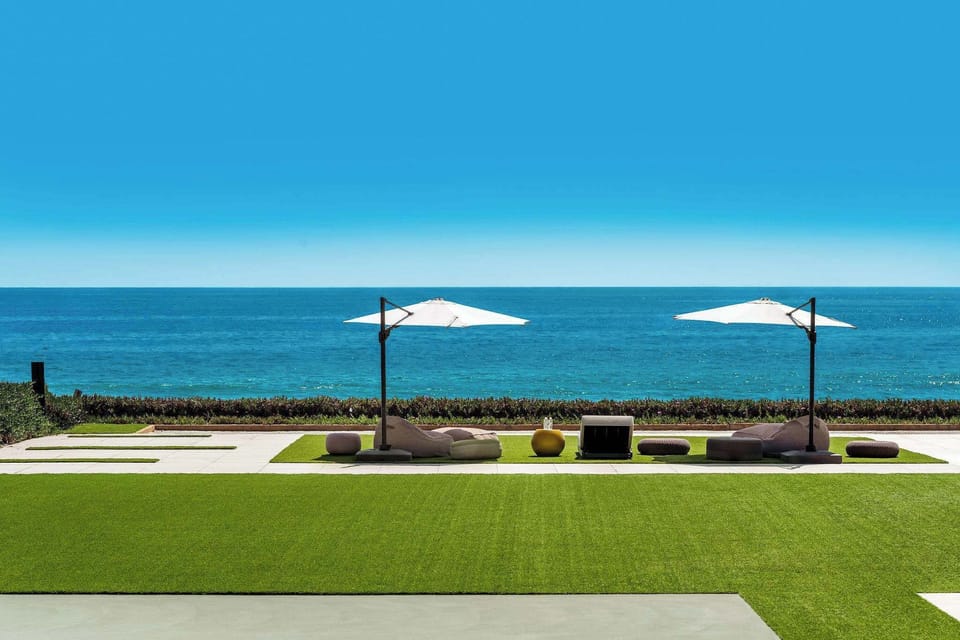 Settle into the lawn seating with open Pacific views stretching straight ahead.