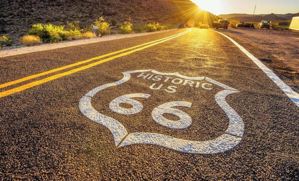 We're just 10 miles (12 minutes) from iconic Route 66, and we have spot for your RV and a washer and dryer for your clothes! Dogs welcome.