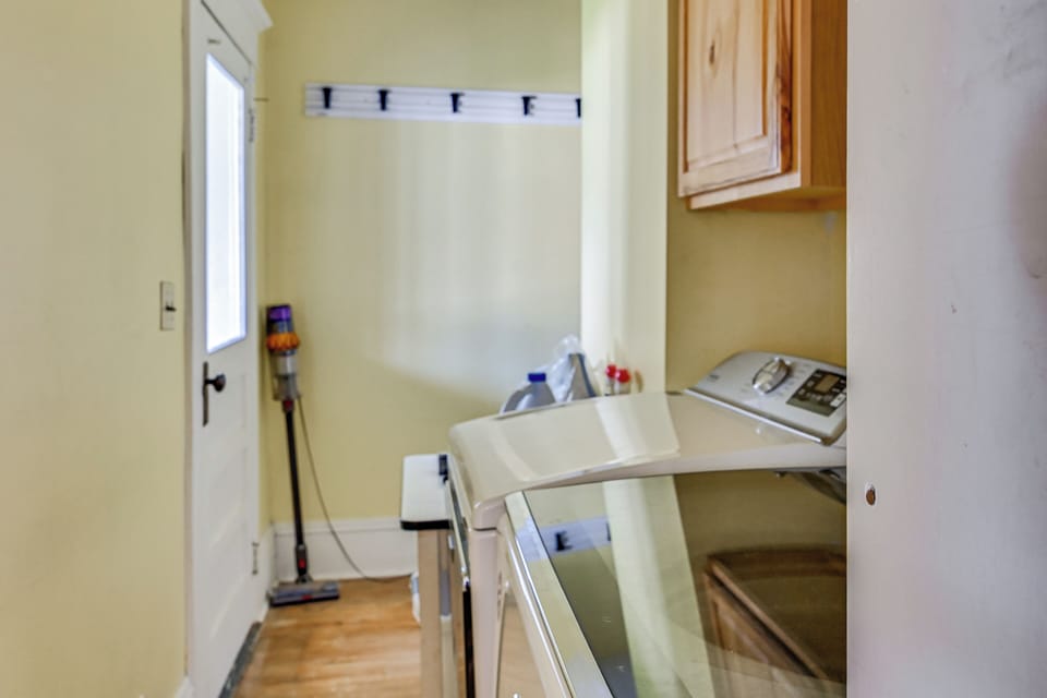 Laundry Area | 1st Floor