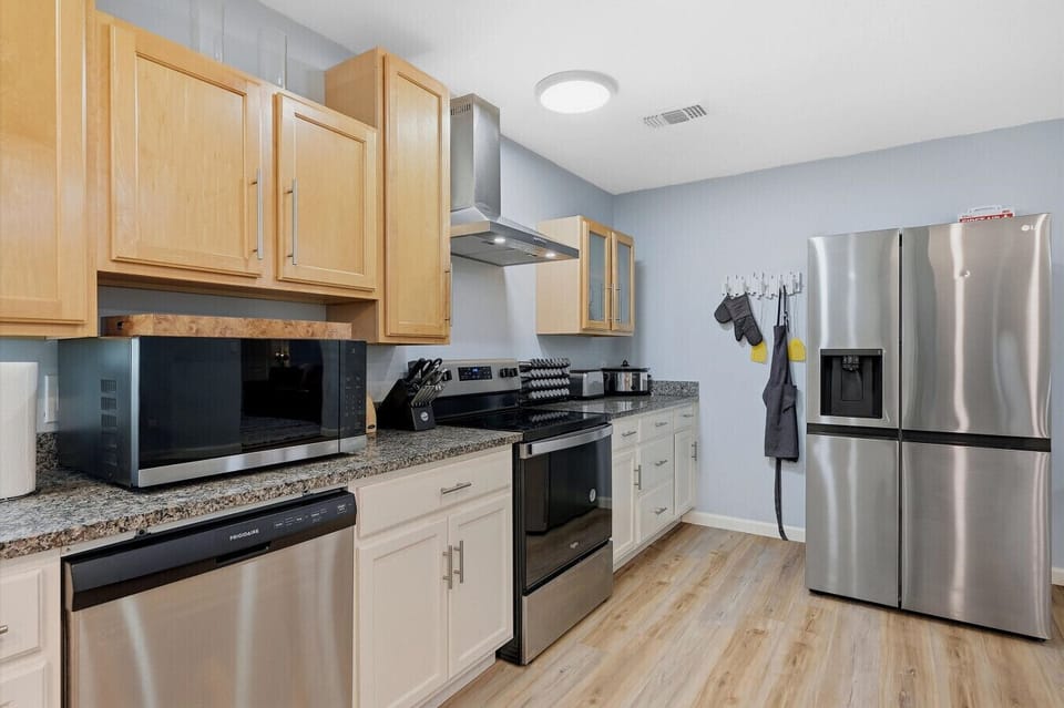 Kitchen | French Door Refrigerator | Dishwasher & Microwave