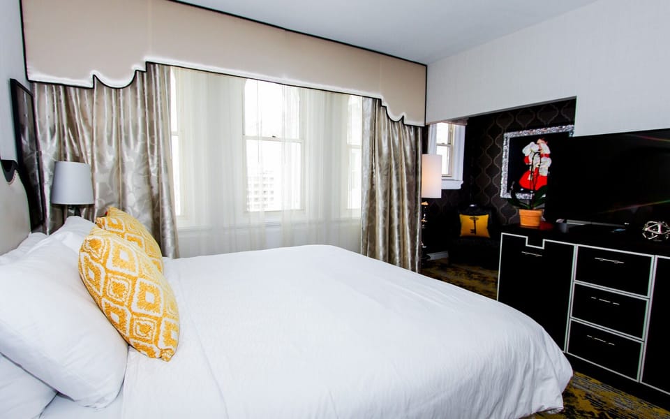 Kick back in bed and enjoy easy, in-room entertainment.