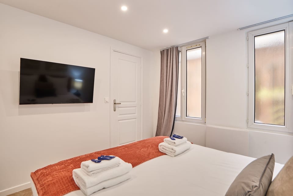 Chambre double lit queen size