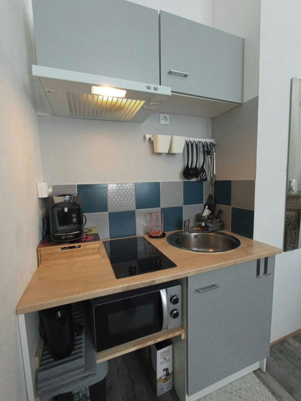 Kitchenette complète et équipée