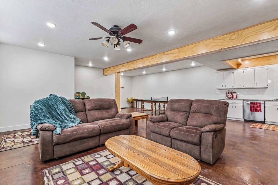 Additional Lower-Level Lounge Space for Family Gatherings and Relaxation