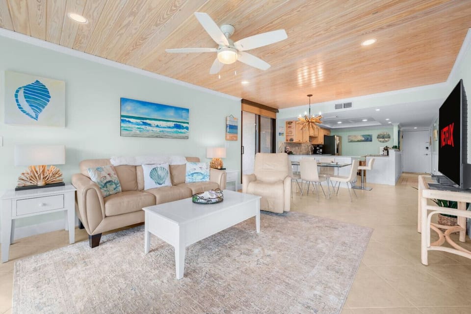 Great spot to watch your favorite movie or show!