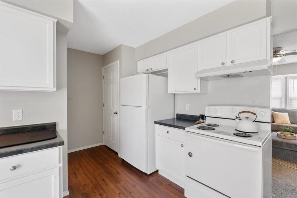 Stove and Refrigerator