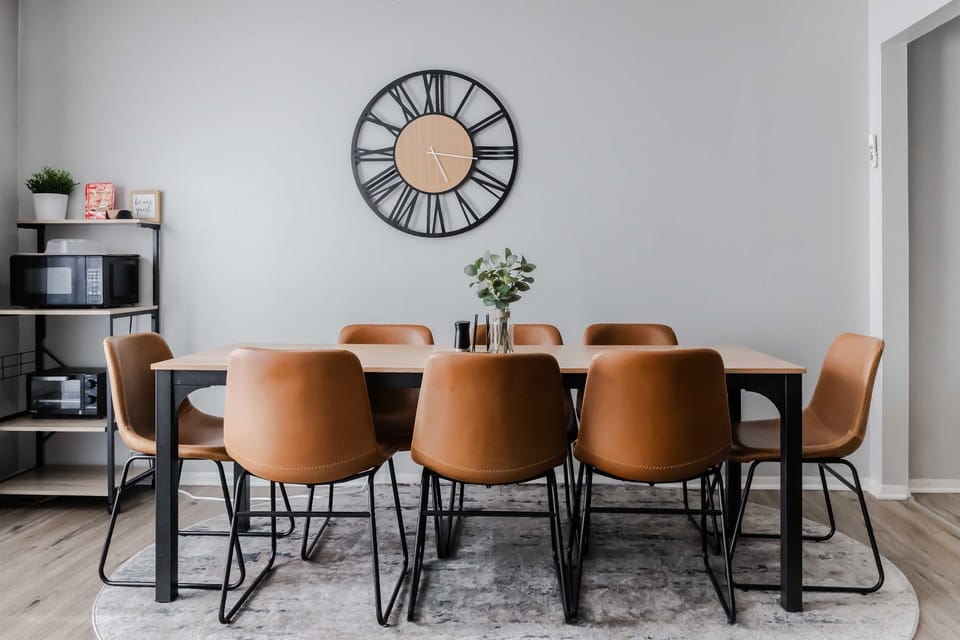 Dining room for 8