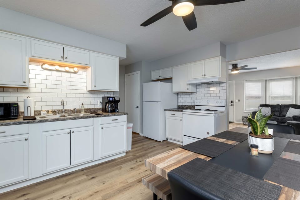 Fully equipped kitchen