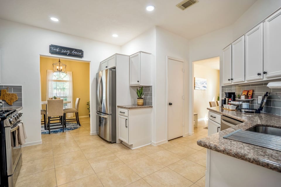 Breakfast nook to the left and dining room to the right