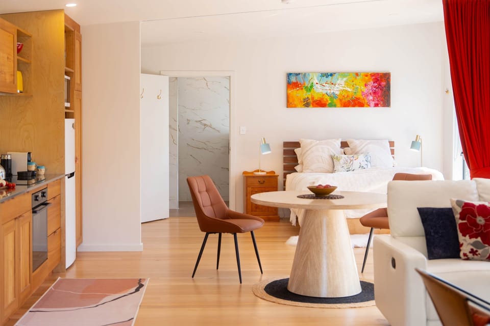 Walk-in shower luxury studio accommodation Bruny Island
