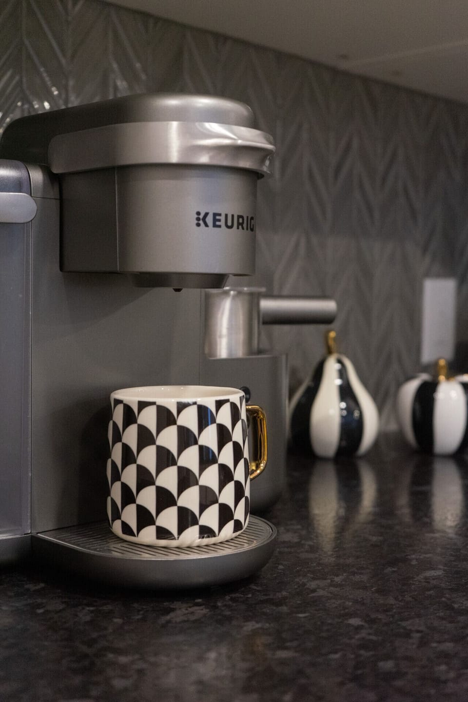 Fully Equiped  Kitchen - Cooking essentials