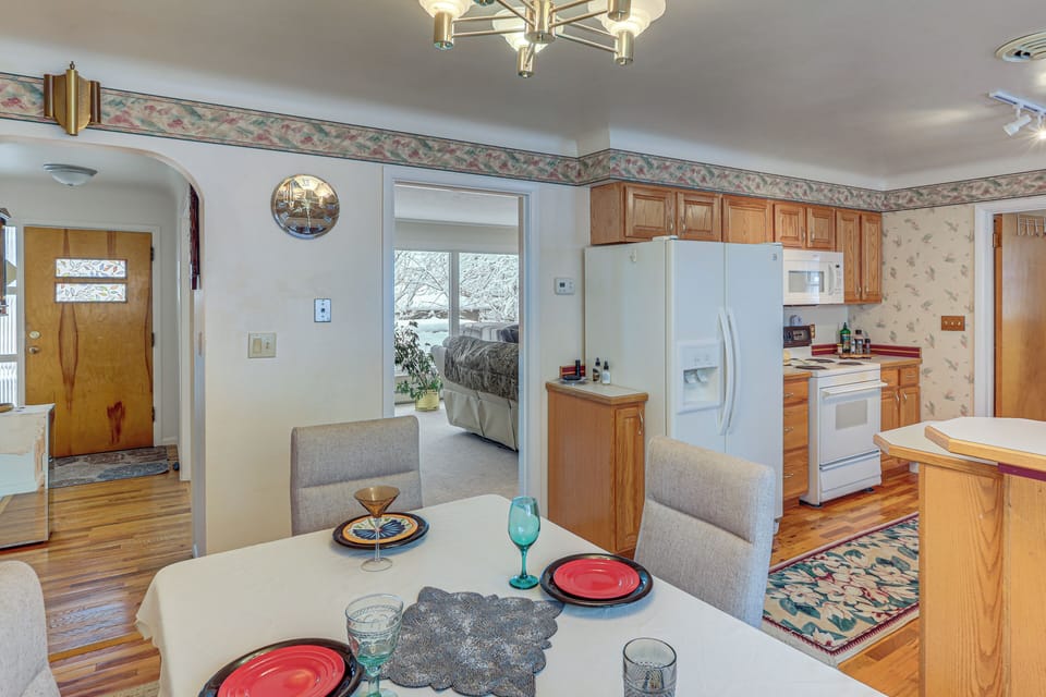 Dining Table | Main Floor