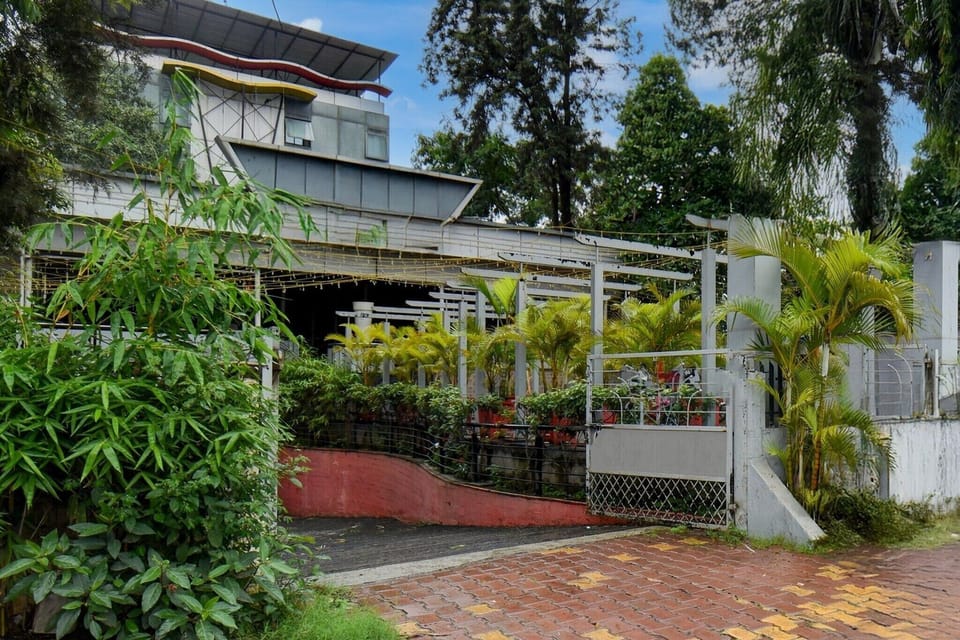 Entrance / Reception