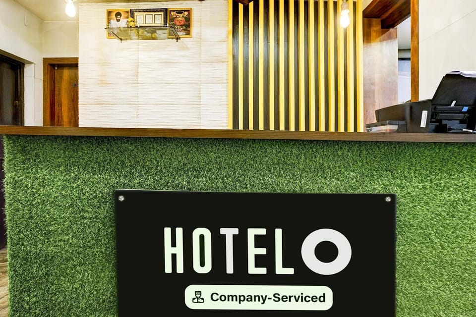 Entrance / Reception