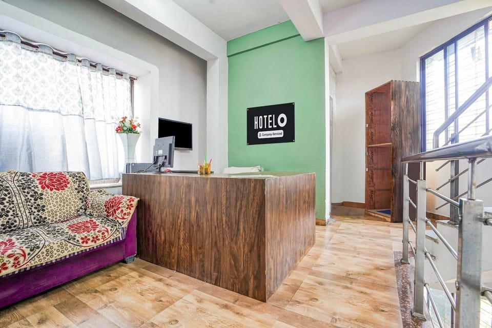 Entrance / Reception
