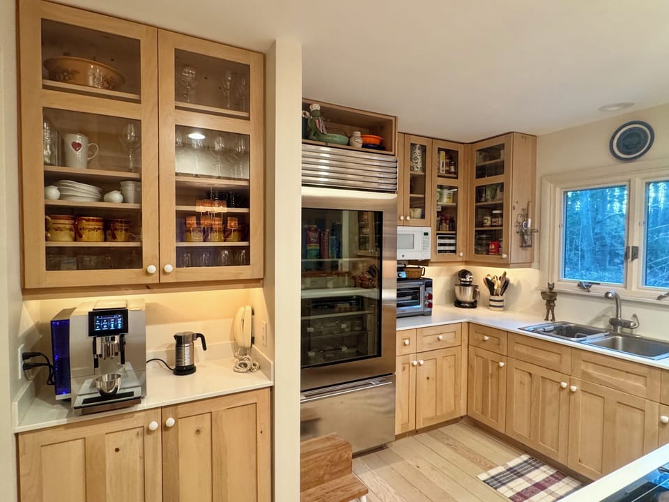 Subzero fridge, Wolf Range &appliances, Jura espresso, microwave, & dishwasher.