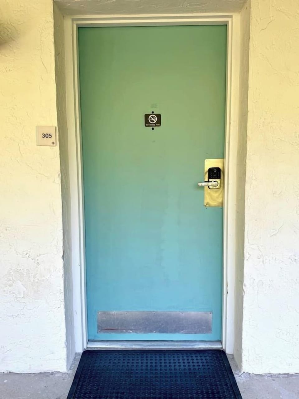 Exterior Entrance with smartlock 