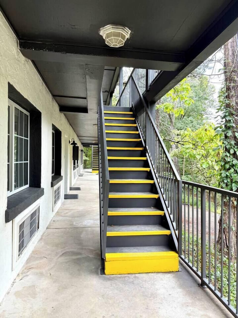 Exterior stairwell/hallway