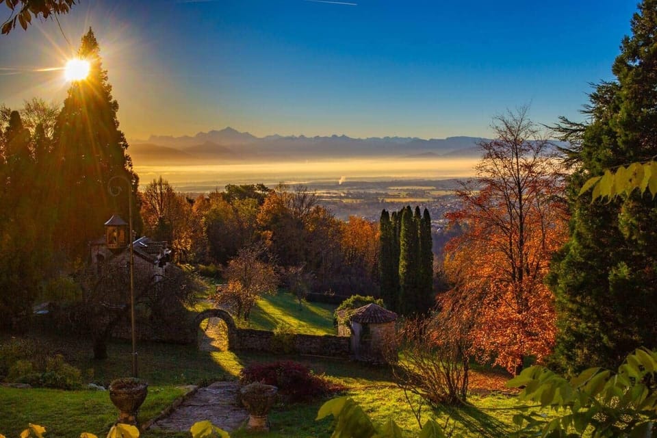 Open views towards Mont-Blanc from the main terrace