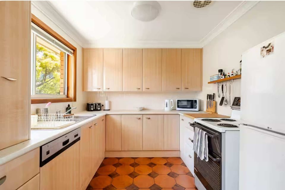 Second Kitchen