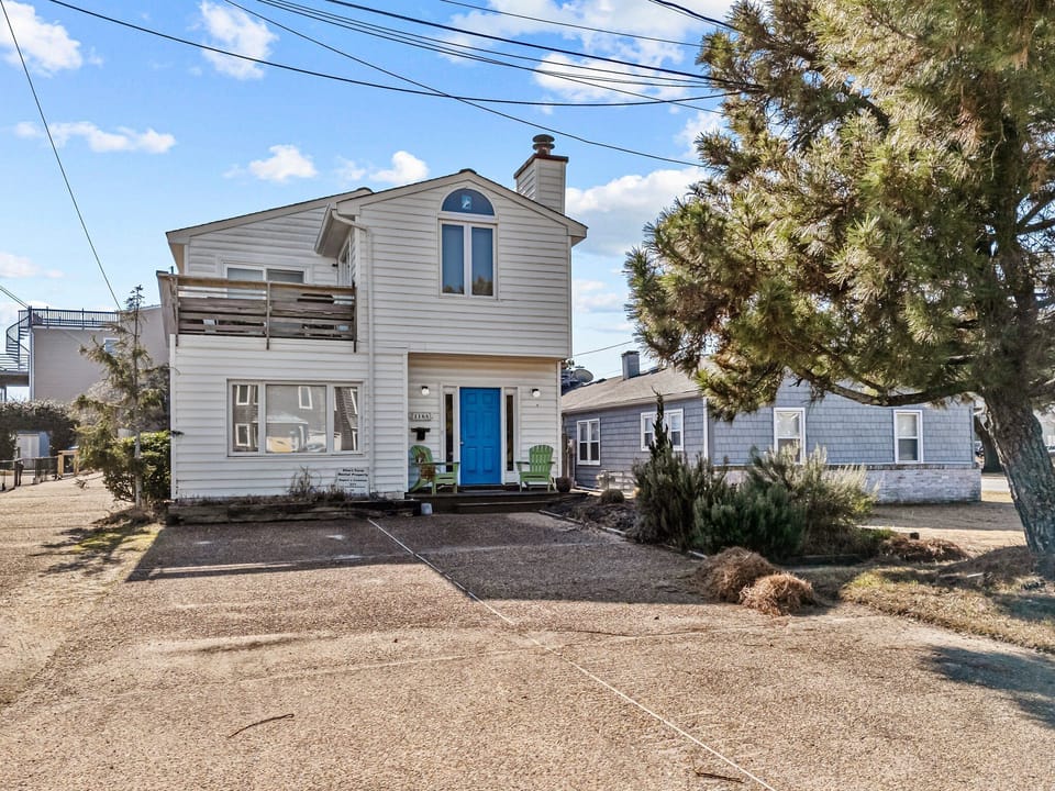 Front entry with spacious parking