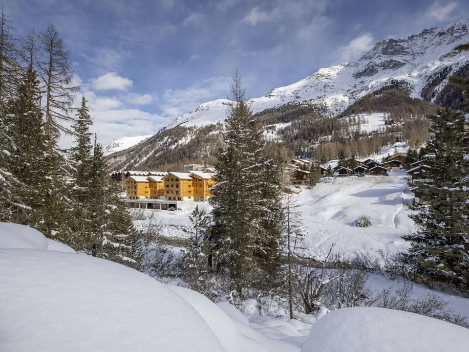 Mountain Range, Valley, Alps, Ridge, Summit, Headquarters