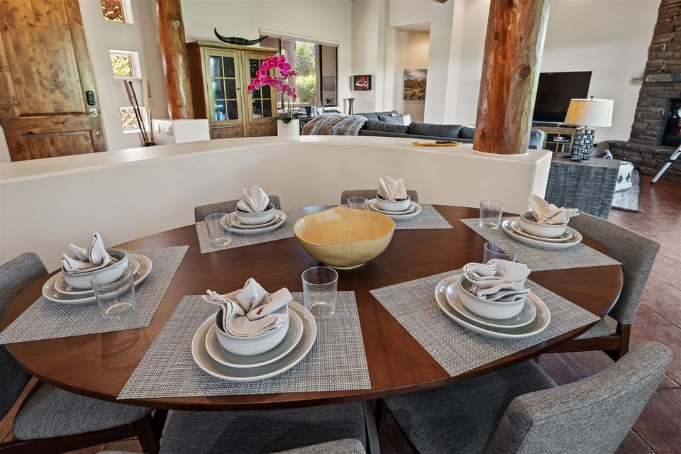 Dining table seats 6 guests