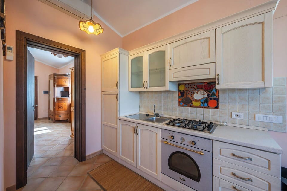 Autumn, Kitchen, Spring, Summer