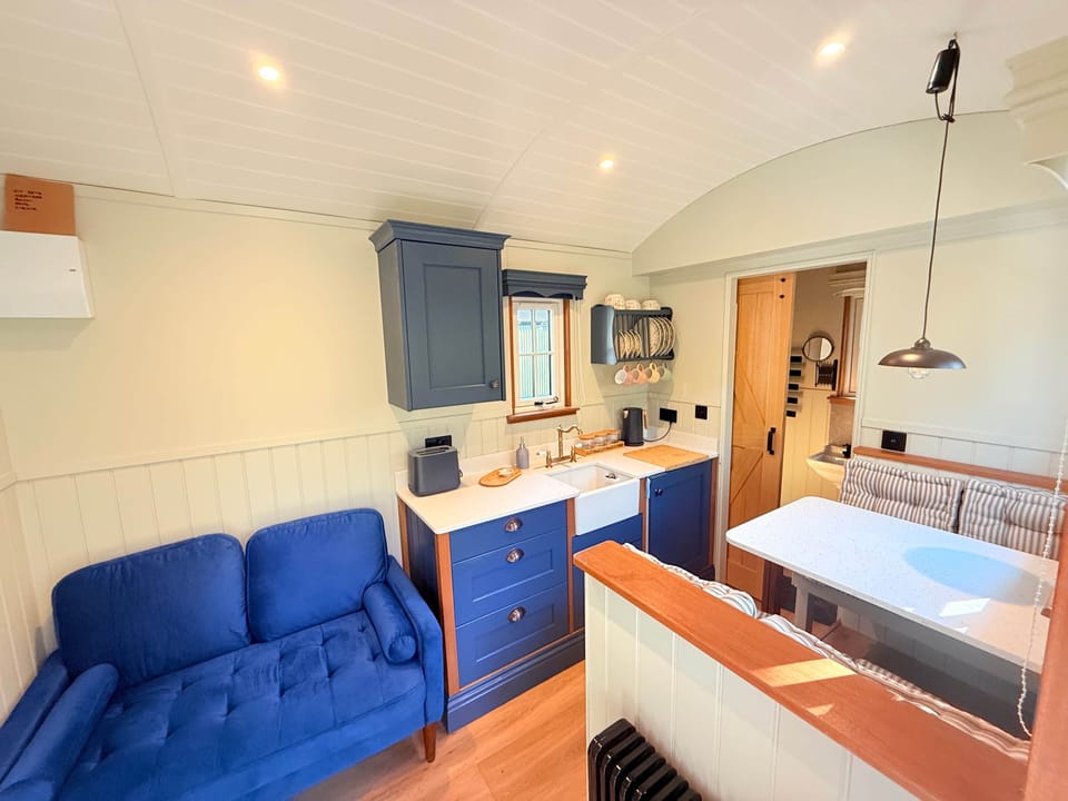 Bluebell Wood Shepherds Hut Living Area