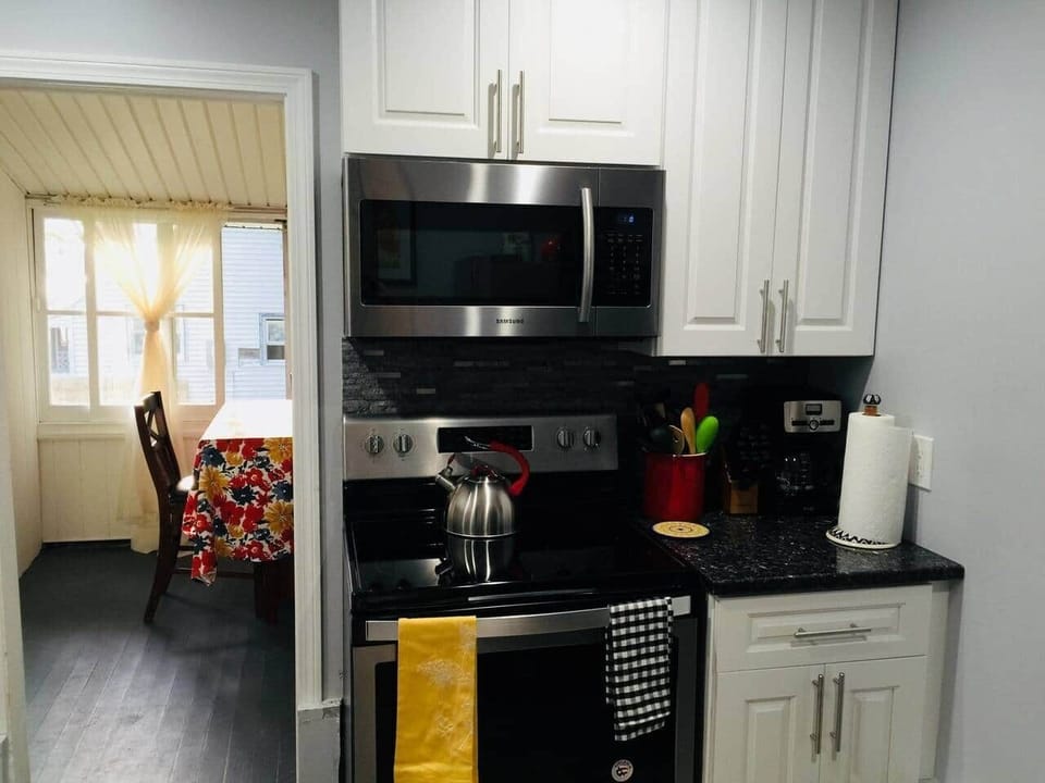 Kitchen leading to porch