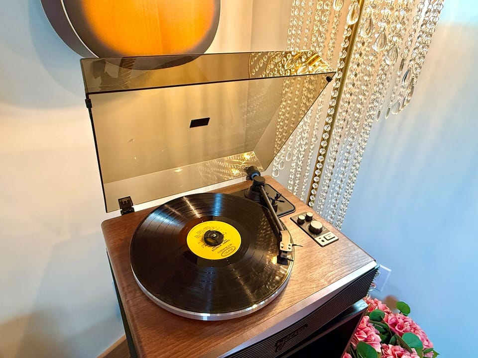 Furniture, Table, Tabletop, Cd Player, Indoors